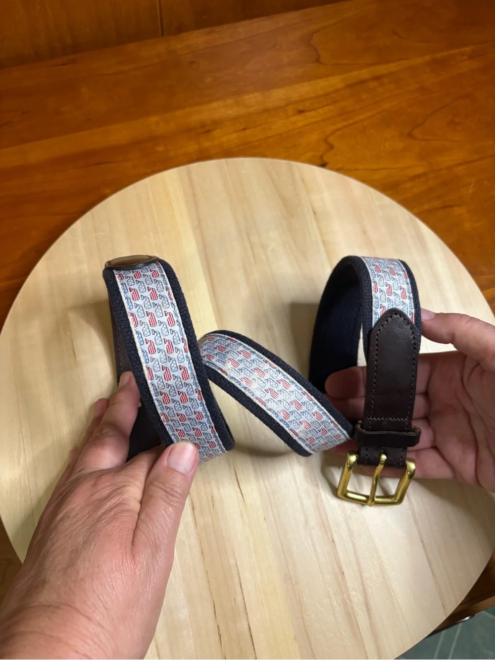 Vineyard Vines canvas belt with leather buckling
